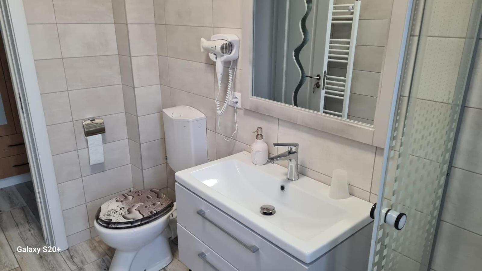 Apartament David Ramnicu Valcea Exterior photo